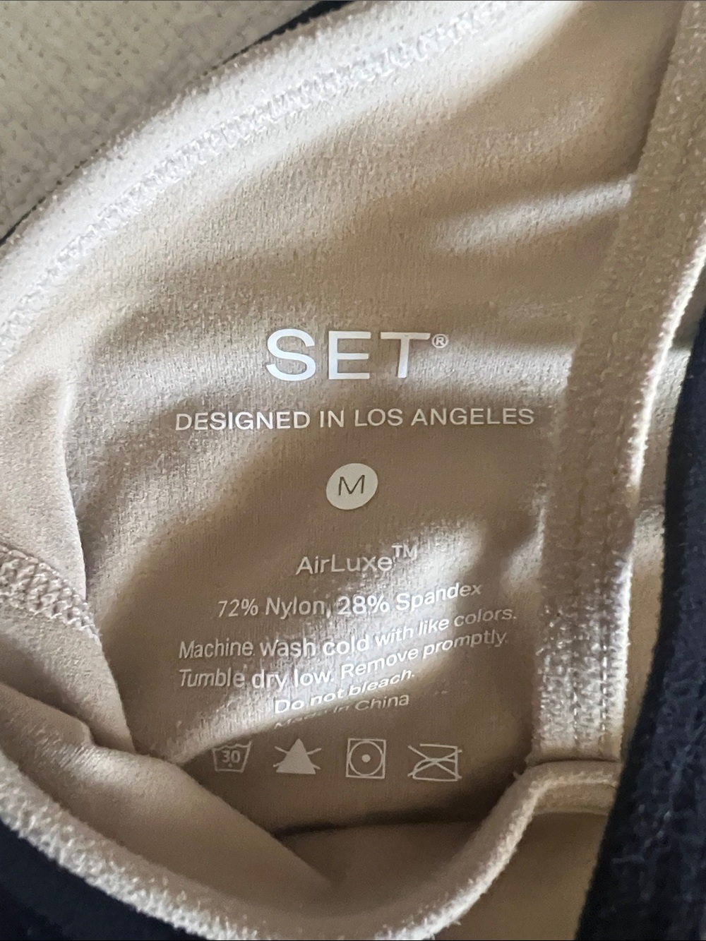 AIRLUXE™ BREATHE LAYERED MOVE BRA - MARLIN - Picture 4 of 5
